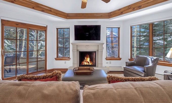 Vail Condo | Austria Haus 3 BR, 242 E Meadow Dr, Vail Village(Fec) - Hot Tub, Heated Outdoor Pool, Walk to Lifts!