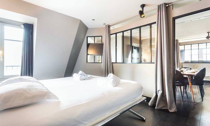 Passy Apartment | Authentic apartment - 2BR/6P - Tour Eiffel view