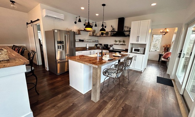 Goodview Cottage | Autumn Escape-Lakeside Retreat Hot Tub-Dock-Fall Foliage at Smith Mountain Lake