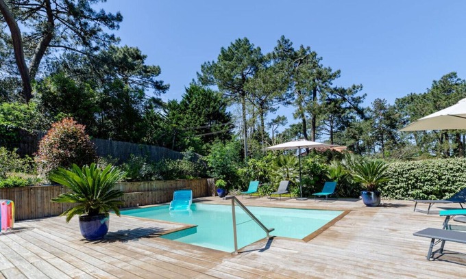 Piraillan House | Autumn Retreat| Heated Pool | Ping-Pong |6BR Villa