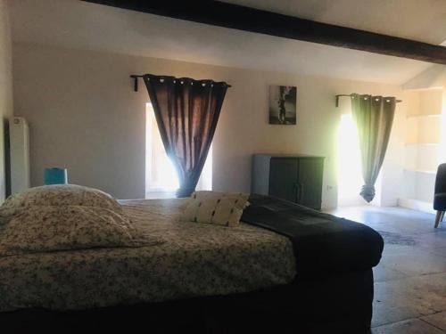 Barbentane House | Aux pieds tanques