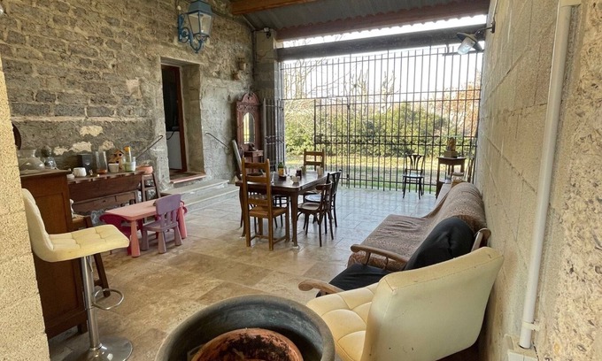 Montfuron House | AUX Portes DU Luberon, Grande Bergerie Restauree