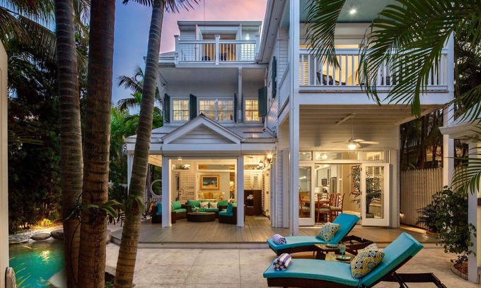 Bahama Village House | **AVALYNN HOUSE @ THE ANNEX** Lush Home by Beach & Duval + LAST KEY SERVICES...