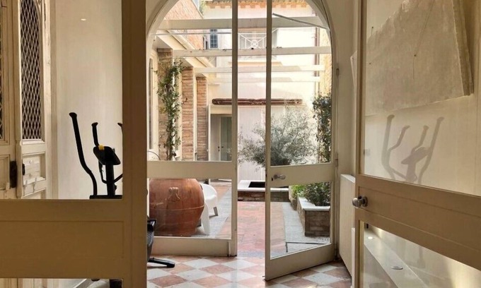 Addizione Erculea Bed & Breakfast | Avanguardia Art Club