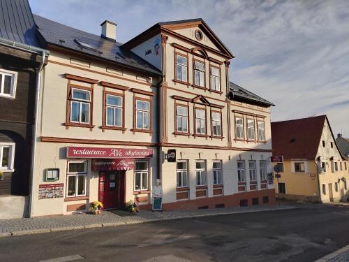 Jiretin pod Jedlovou House | AVe Restaurant