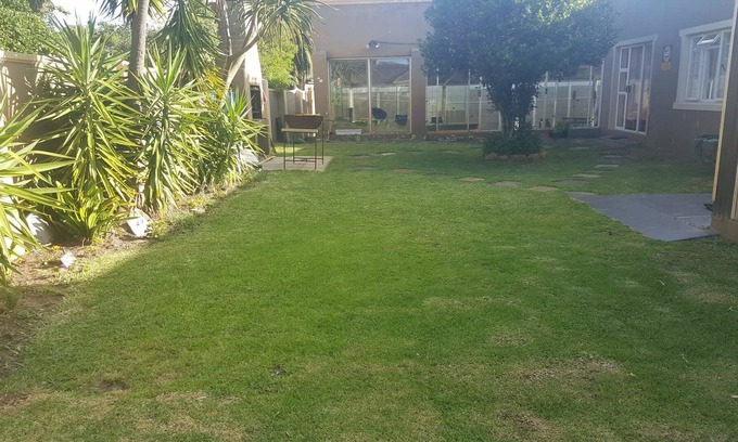 Cape Town House | Avenue Bernard Guest House