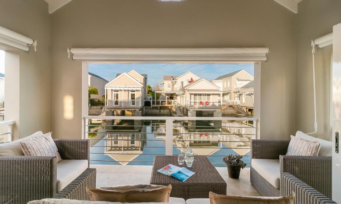 Knysna House | Avocet Nest on Thesen Island