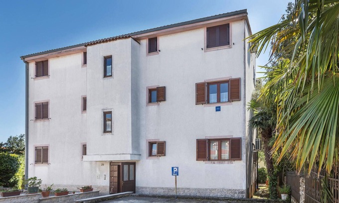 Funtana Apartment | Awesome apartment in Funtana with WiFi