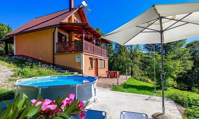 Mrzla Vodica Apartment | Awesome apartment in Lokve