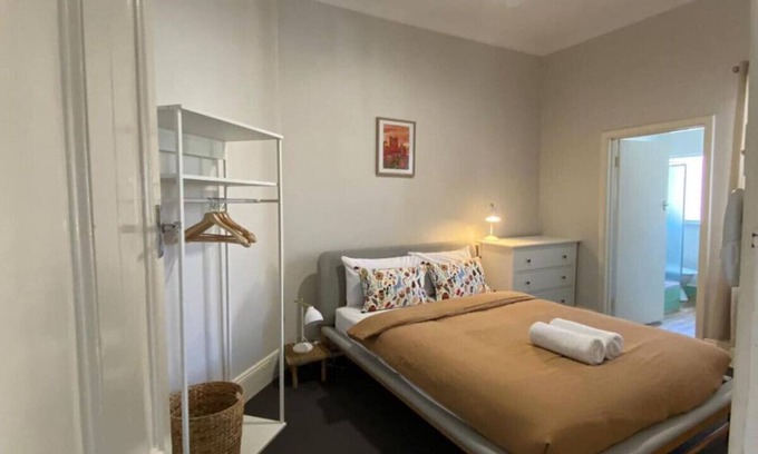 Fremantle Apartment | Awesome Apt meters from Indian Ocean Beach