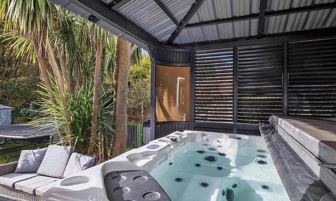 New Plymouth CBD House | Awesome Aubrey Summar