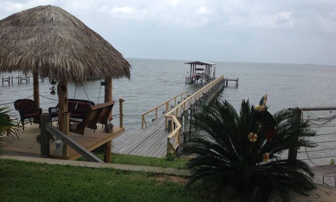 Bacliff Apartment | Awesome getaway on the Bay! Get on island time w/us! Enjoy our amazing sunsets