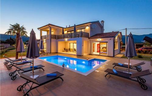 Sarsoni House | Awesome Home In Drazice With Wifi