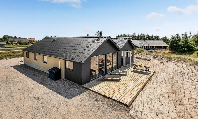 Haurvig House | Awesome home in Hvide Sande with WiFi