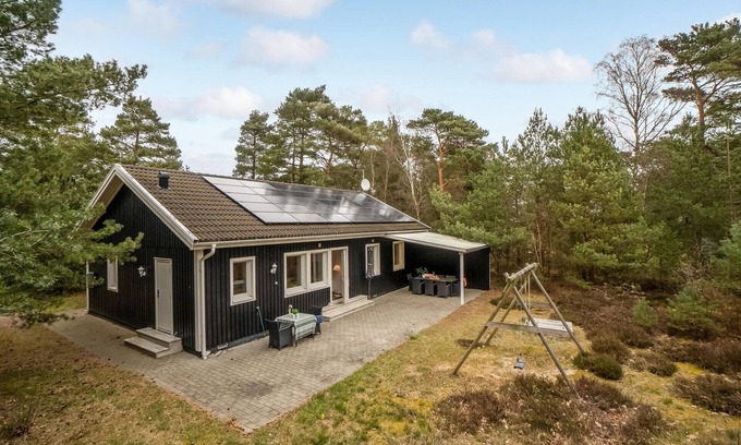 Snogebaek House | Awesome home in Nexø with WiFi