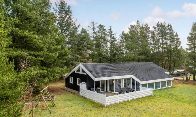 Houstrup House | Awesome home in Nørre Nebel with sauna