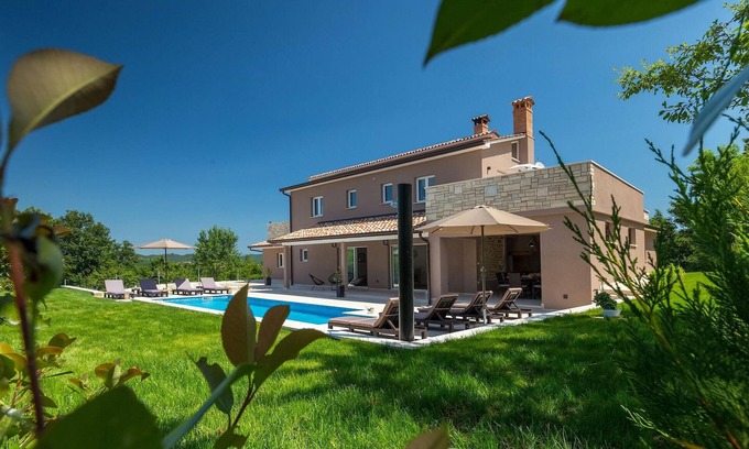 Pazin House | Awesome home in Pazin with sauna