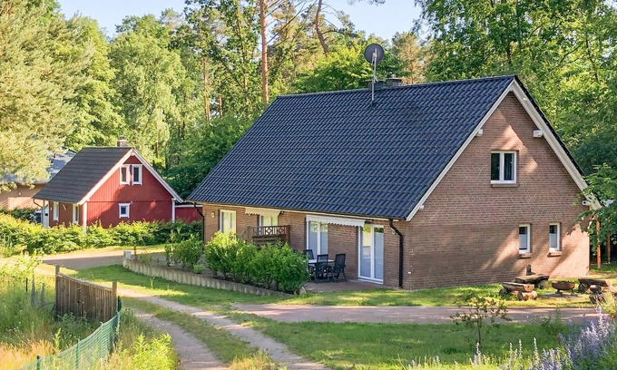 Muritz House | Awesome home in Wittstock with kitchen