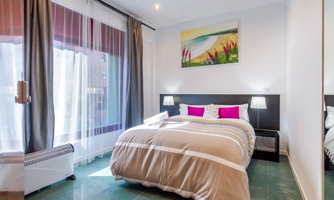 Canillas Hotel | AYZ Javier Cabrini - Auto check-in property