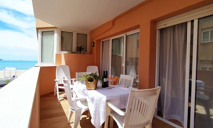 Cadiz Apartment | AZAHAR Playa Home by Cadiz4Rentals