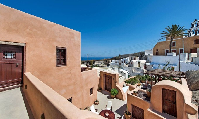 Finikia House | Azalea Houses Suite - Finikia traditional house