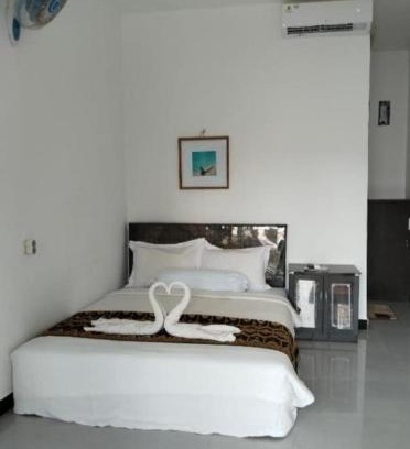 Kuta House | Azka Homestay