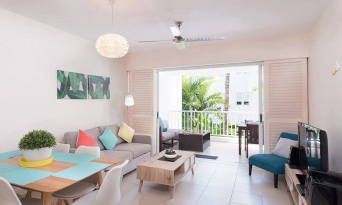 Palm Cove Resort | Azure Harmony A Breezy Hideaway at The Beach Club