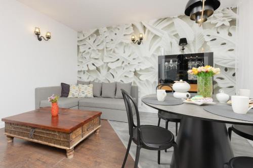 Wilanow Apartment | Błonia Wilanowskie Apartment Warsaw by Noclegi Renters