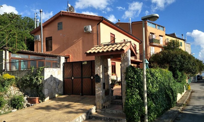Bisacquino Bed & Breakfast | B&B BENJAMAS