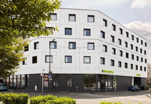 Clichy-Sous-Bois Hotel | B&B HOTEL Paris Clichy-sous-Bois 3 étoiles