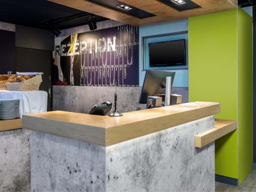 Gemarkung Nachstebreck Hotel | B&B HOTEL Wuppertal-Oberbarmen