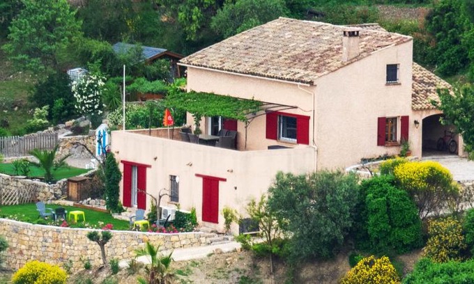 Bargemon Bed & Breakfast | B&B L'Estuve provencale