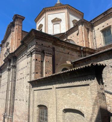 Voghera House | B&B Piazza Duomo al 55