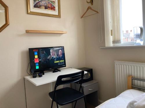 Ashton-under-Lyne Bed & Breakfast | B3-Jacks Court