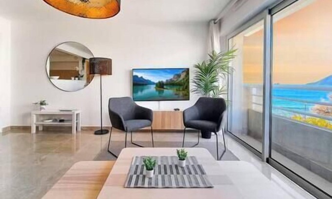 Les Sablettes Apartment | B7-The Sunset Residence La Fontaine, Le Coucher de Soleil Residence La Fontaine