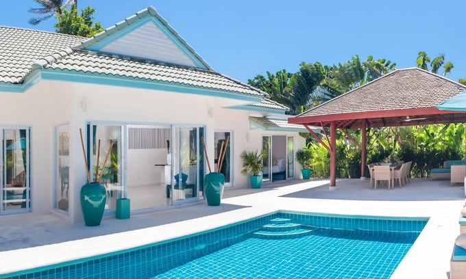 Hua Thanon Villa | Baan Khwam Rak