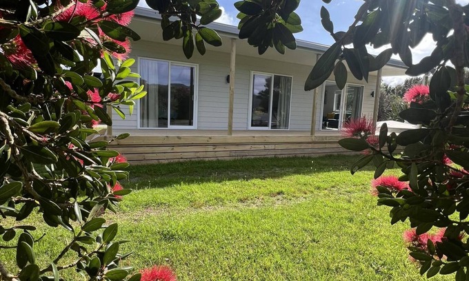 Ahipara House | Bach @ 45.
