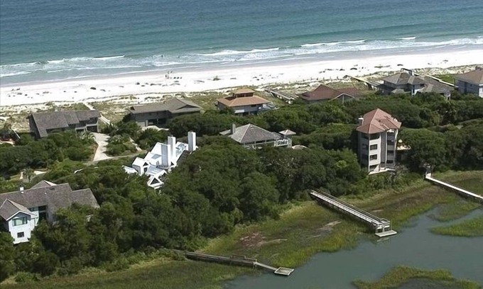 Wilmington House | Bachman Tree House Figure Eight Island