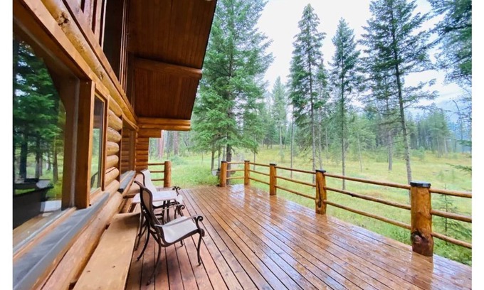 Condon Cabin | "Back Roads, Solitude, Private Cabin with views!"