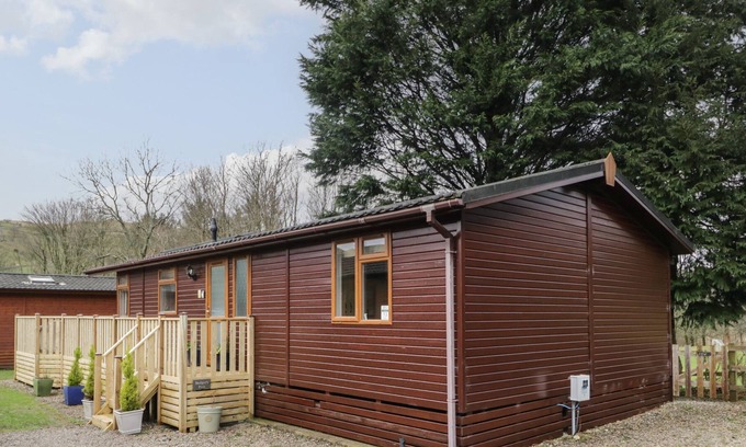 Troutbeck House | BADGERS REST LODGE, pet friendly, with a garden in Windermere
