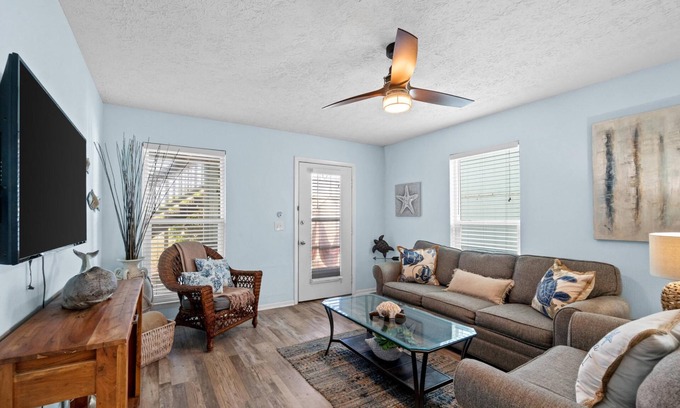 Sunnyside House | Bahama West – Beach Therapy, Pet Friendly, Gulf View, Beach Access, Free Golf