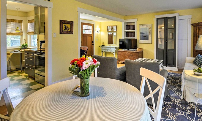 Bainbridge Island House | Bainbridge Island Abode < 1 Mi to Winslow!