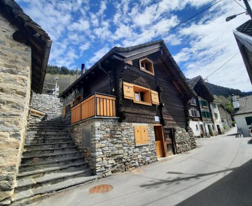 Sobrio Apartment | Baita dal Gat by Quokka 360 - modern wooden chalet in Faido