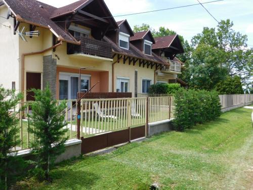 Balatonfenyves Apartment | Balatonpart-lak