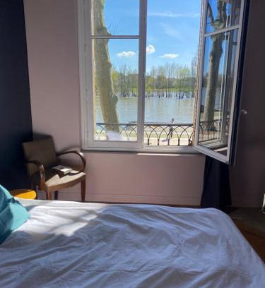 Bourgogne Apartment | Balcon vue Loire parking à 50m