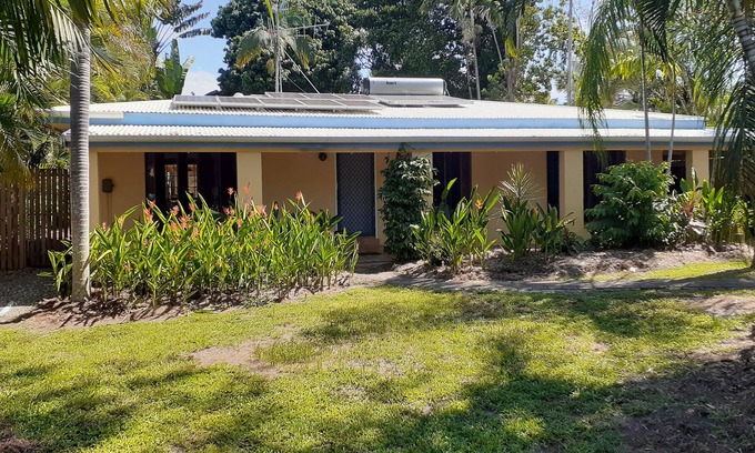Port Douglas House | Bali Hai 3 Sorrento Crescent Port Douglas