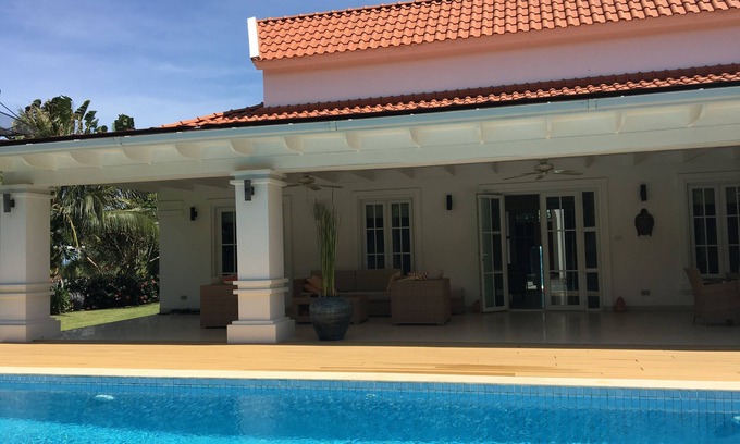 Nong Kae House | Balinese Villa with private pool