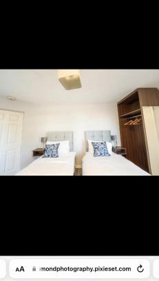 Newcastle West Hotel | Ballintemple inn