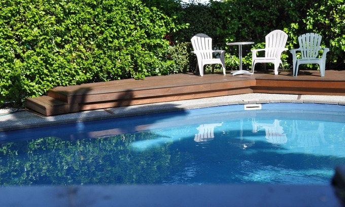 Tahunanui Hotel | Balmoral Motel