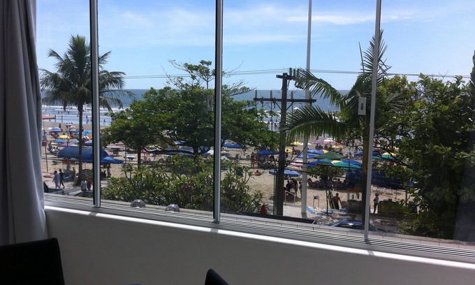 Centro Apartment | Balneario Camboriu/3 bedrooms/4 ares-cond/Sea Front/Barbecue/Foot to sand